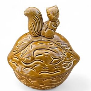 Vintage Ceramic Squirrel on Acorn Dish / Nut or Candy Dish / Trinket Box